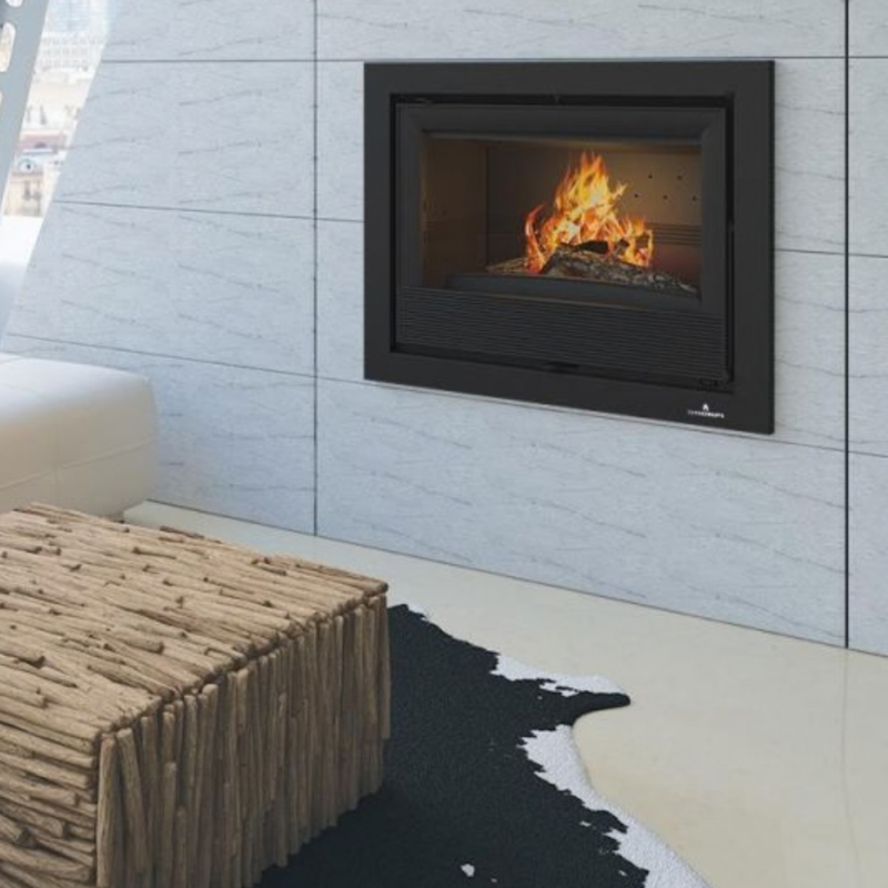 Insert BRONPI Paris 70 de 12 kW vu de face